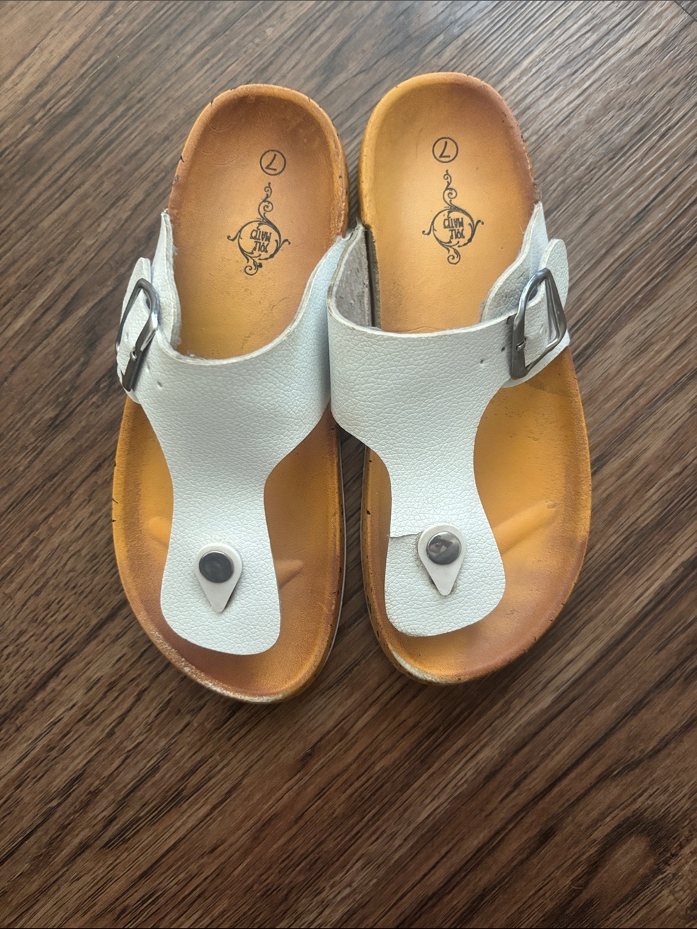 Sole Mate White T-Strap Cork Footbed Sandals Size 7